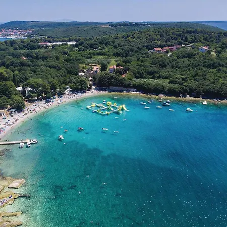 Nice Apartment In Pula With Wifi Apartmán *